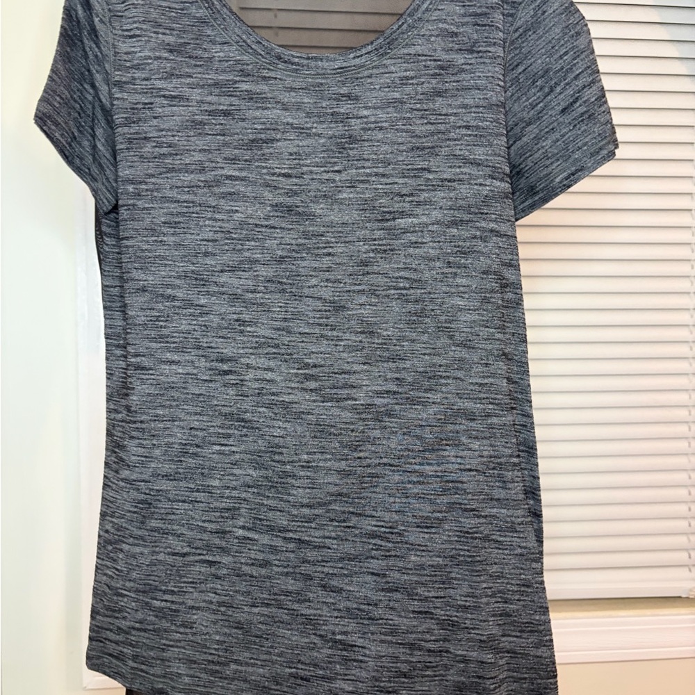 Lululemon Athletica Heathered Gray Short Sleeve Tee